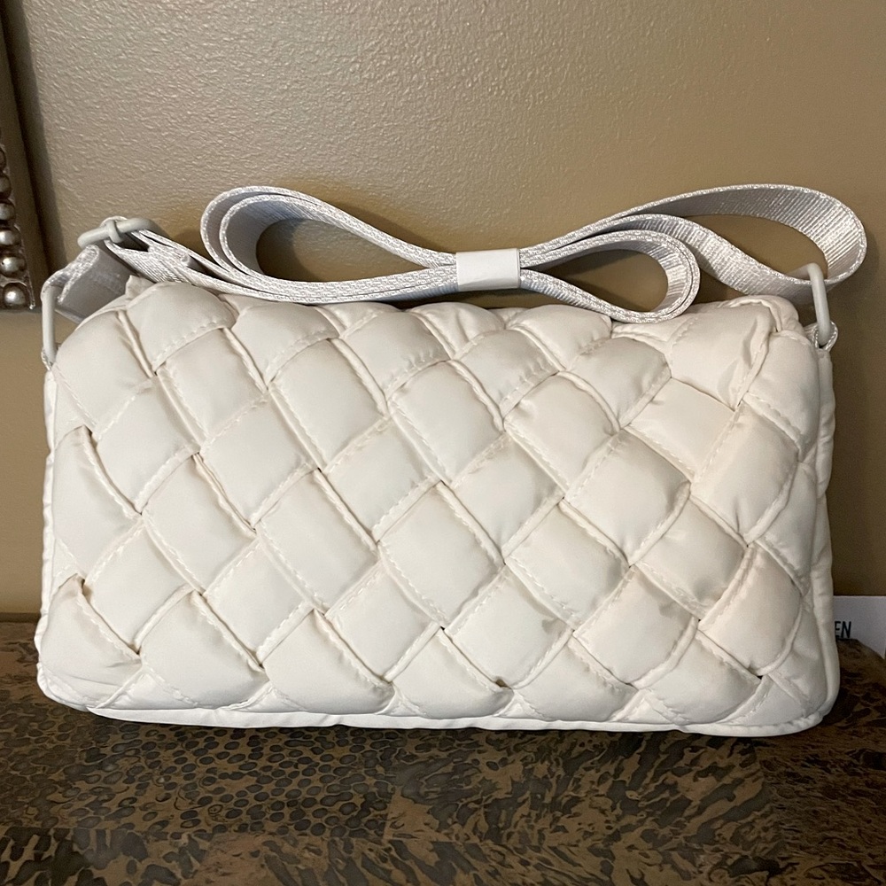 Live In Style Quilted Shoulder Bag